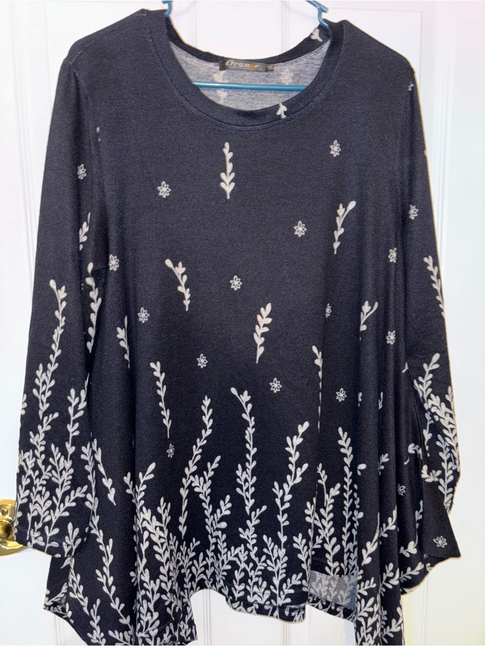 Black Floral-Print Long Sleeve Women’s Top